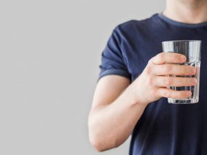 Keuntungan Minum Air Putih bagi Kesehatan