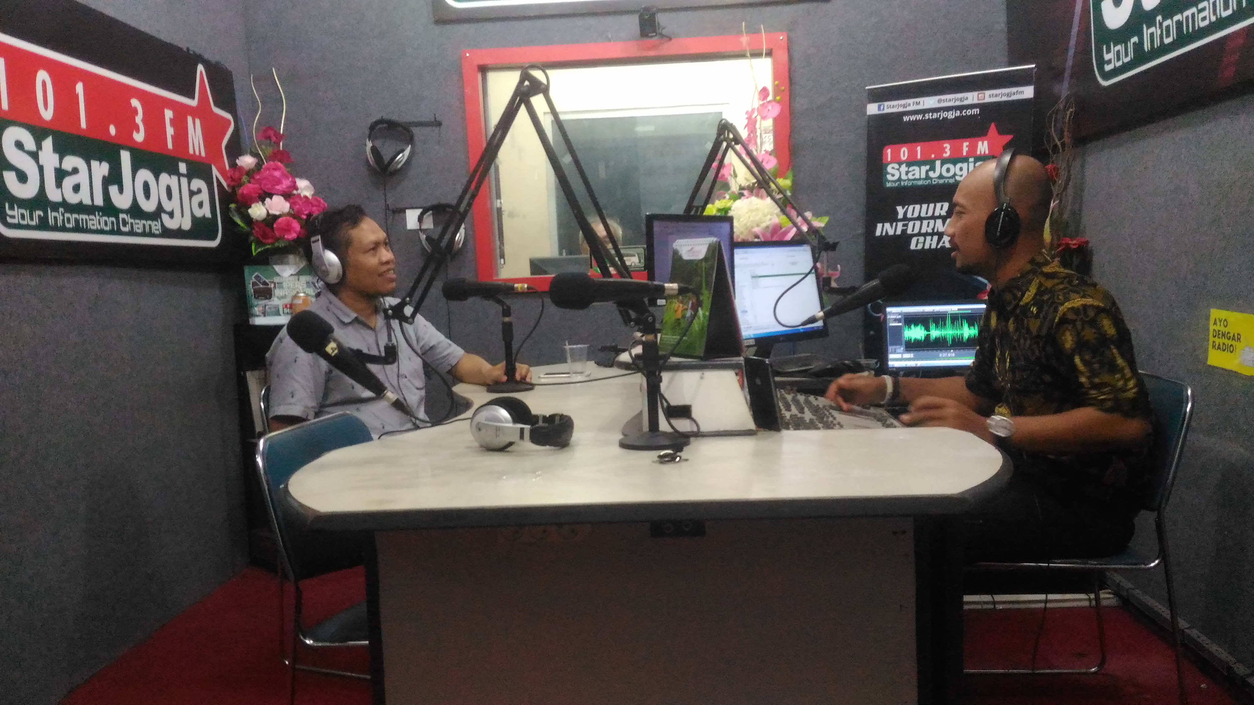 SEHAT DI USIA SENJA ? OLEH Edi Sampurno Ridwan.,BN.,M.,Nurs.,PhD