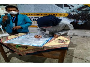 Establishment of adolescent Posyandu in Gunungpolo with Nursing Professional Students from Alma Ata University