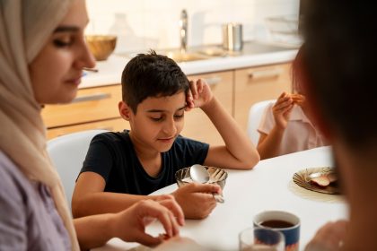 Risiko Anak Stunting Jika Tidak Diasuh Langsung oleh Ibu